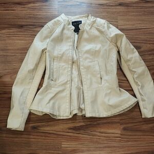 🔥 2/$10 3/$12 Therapy Beige Faux Leather Jacket